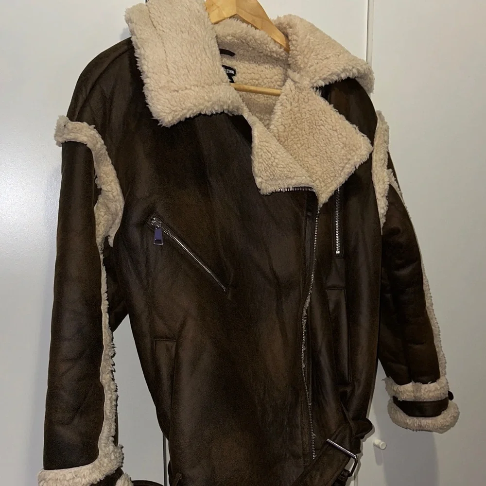 Brown Shearling Jacket - Picture 4 of 5